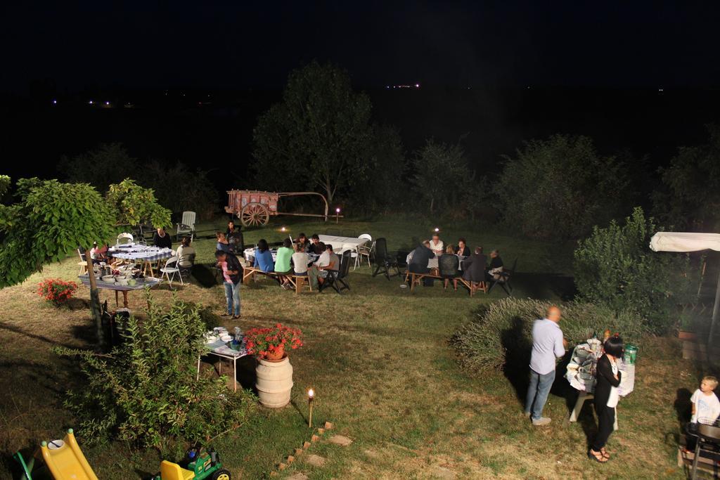 Agriturismo Santa Maria トッリータ・ディ・シエーナ エクステリア 写真