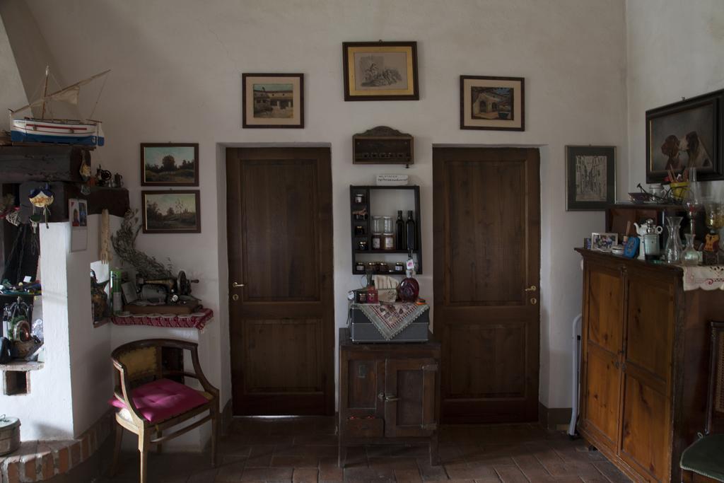 Agriturismo Santa Maria トッリータ・ディ・シエーナ エクステリア 写真